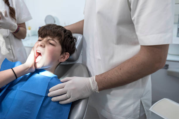 Best Emergency Dentist for Knocked-Out Tooth in South Henderson, NC